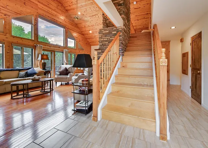 Log In W/ Deck, Mtn & Creek Views